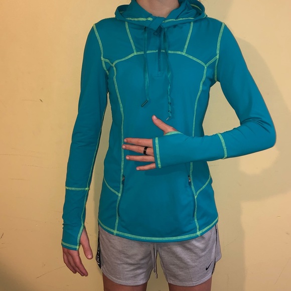 Lightweight Hooded Running Longsleeve - Picture 3 of 4